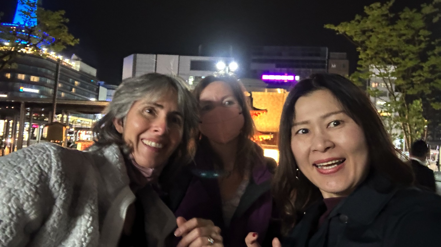 京都でアメリカ人を助けました!